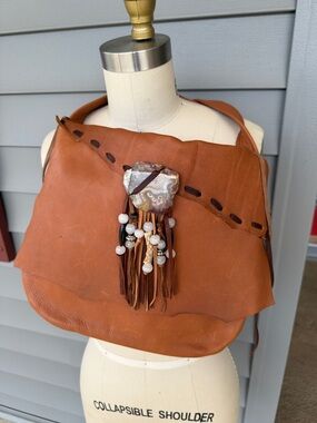 Erda Leather Handcrafted Tan Leather Fringe Shoulder Bag with Stone Accent